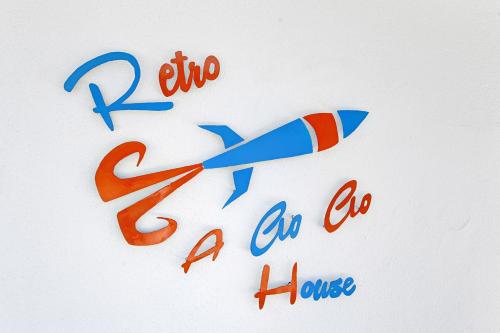 Certifikát, hodnocení, plakát nebo jiný dokument vystavený v ubytování Retro A Go Go House