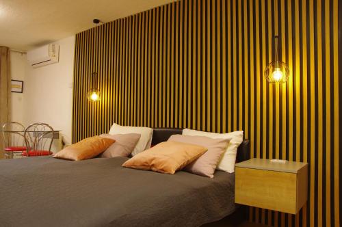 Studio apartment Lovrekovic