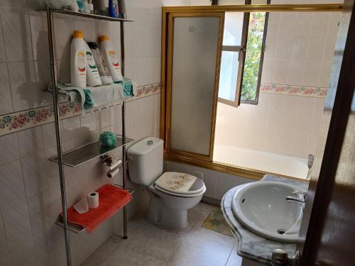 Ванная комната в Habitacion Privada Doble en Toledo