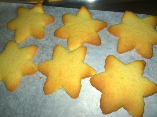 a group of star cookies on a baking sheet at Agriturismo Le Cavade in Cembra