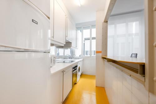 Refurbished and bright-Pool-1Bed 1Bath-Chueca