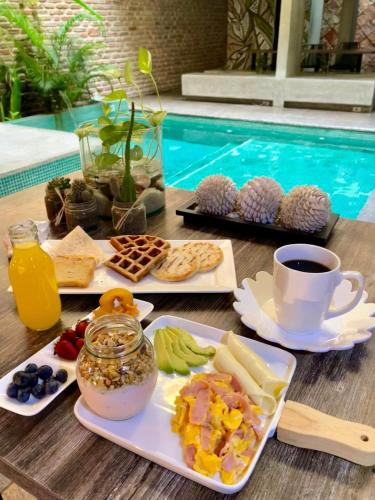 Jídlo v hotelu nebo okolí