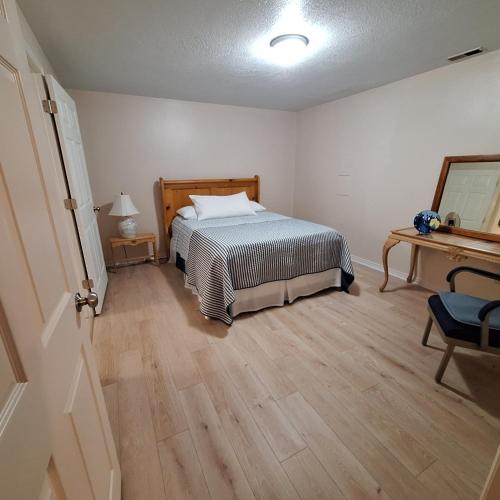 Ein Bett oder Betten in einem Zimmer der Unterkunft Value Apartment with Scenic Views