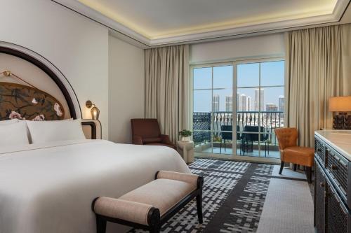 The Westin Dubai Mina Seyahi Beach Resort and Waterpark Image