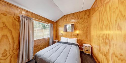 Postel nebo postele na pokoji v ubytování Burkes Pass Country Motels