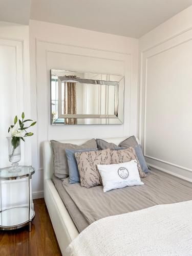 See U in Szczecin -Under the Castel