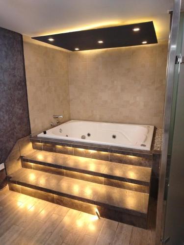 Un baño de Hotel Medellin Park