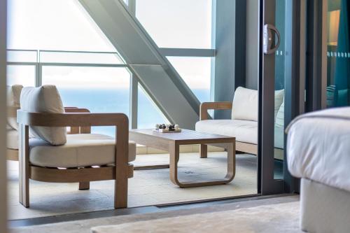 Area soggiorno di Jewel Beachfront Residences