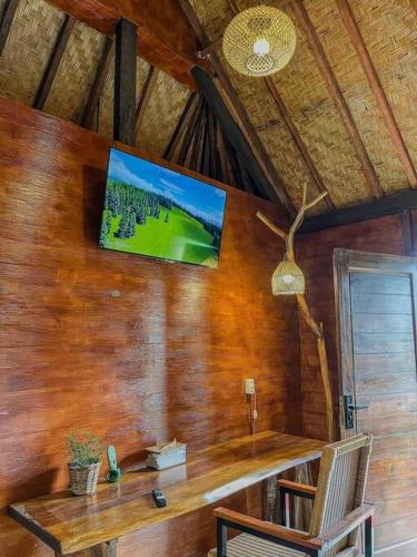 TV a/nebo společenská místnost v ubytování Kebun Dwija