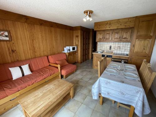 Appartement 2 pièces à 500m du centre, 5 couchages - FR-1-810-9