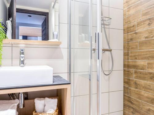 Koupelna v ubytování Appartement 3 pièces avec Spa et Parking aux Saisies - FR-1-810-7