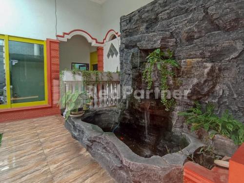 Фотография из галереи Orange inn RedPartner Madiun в городе Мадиун