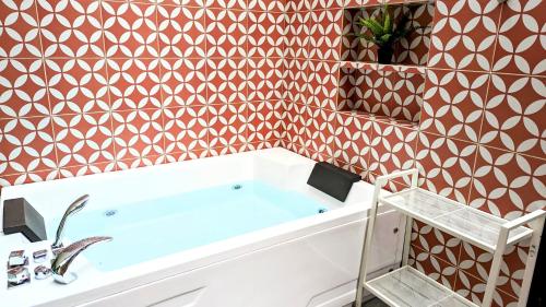 Billede fra billedgalleriet på Cottonwood Villa Pramestha Dago - BBQ Jacuzzi Netflix i Cikidang 1