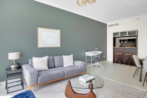 Marina Quays West, Dubai Marina - Mint Stay