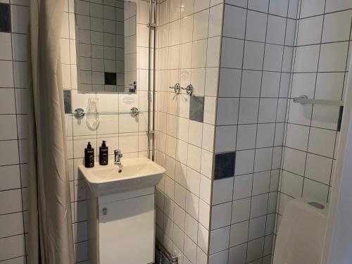 Koupelna v ubytování Ulvsby Herrgård