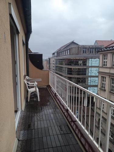 Balkoni atau teres di 2-Rent Group Hostel Rooms&Apartments GKP2