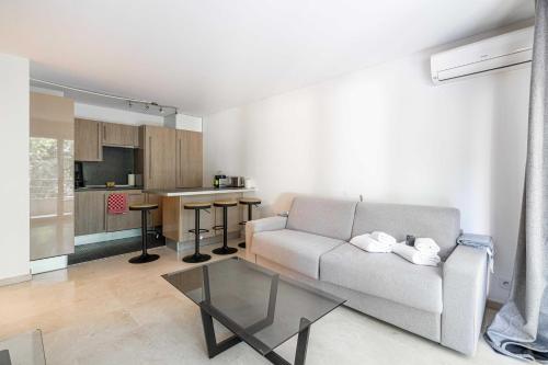 Magnificent apartment with parking - AC-balcony