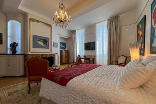 Ένα ή περισσότερα κρεβάτια σε δωμάτιο στο Chambre d'Art