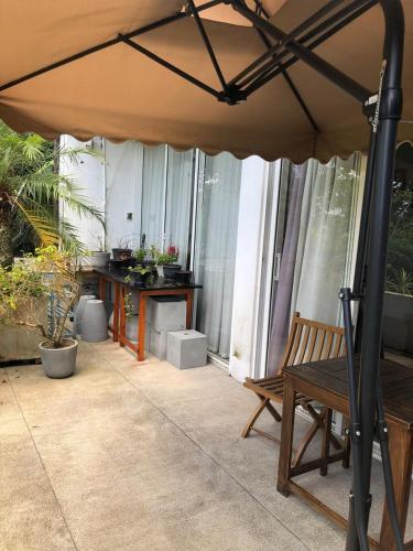 Angam Villas Colomboにあるバルコニーまたはテラス