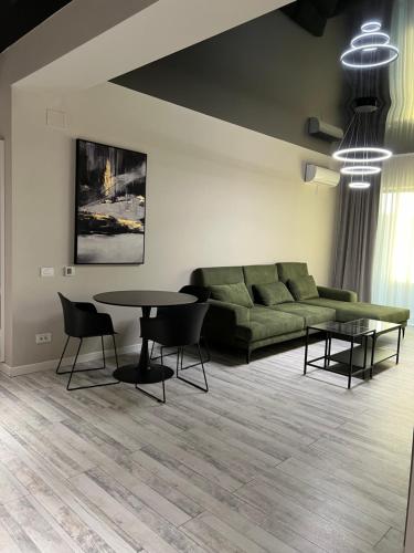 Гостиная зона в New Apartments Barlad