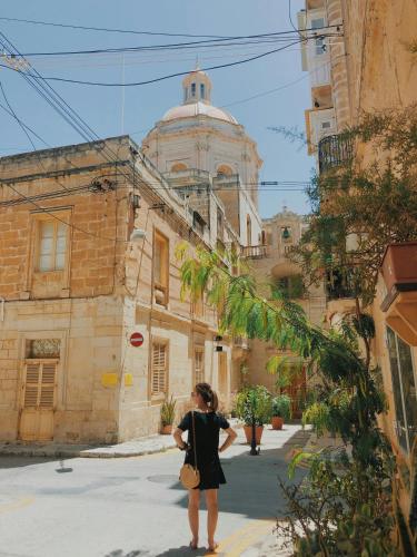 Photo de la galerie de l'établissement Moon Malta Boutique Stay with Rooftop Pool & Sea Views of Valletta, Grand Harbour & Three Cities, à Cospicua