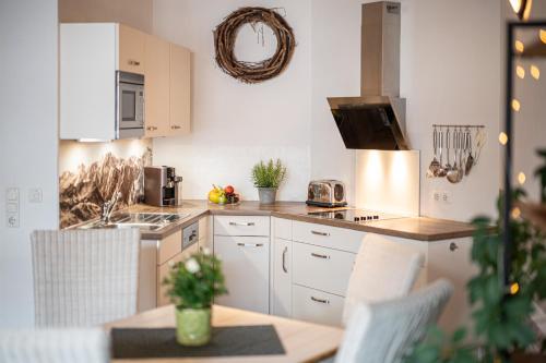 Una cocina o zona de cocina en Alp-Chalet