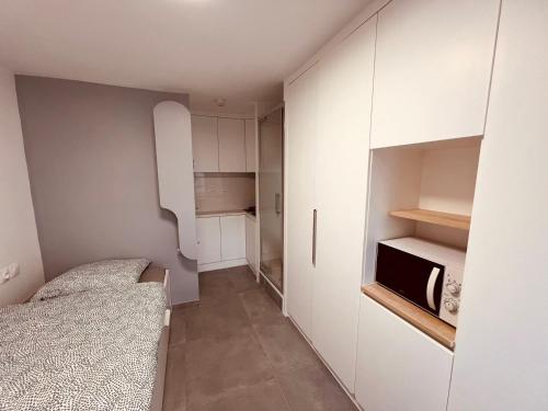 Charming Studio near Châtelet Saint Sauveur