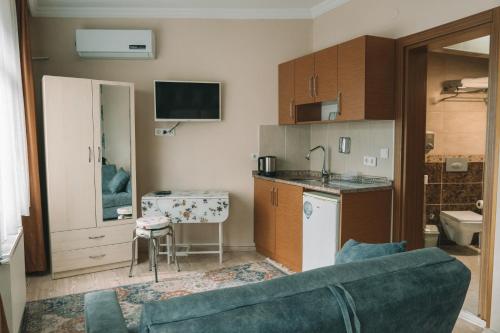 Dapur atau dapur kecil di Green Life Apart Hotel