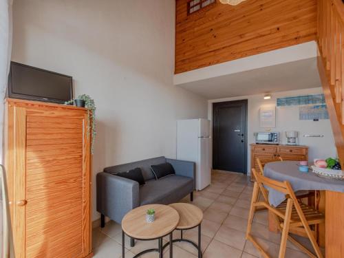 Apartment Les Patios du Barcarès-1 by Interhome