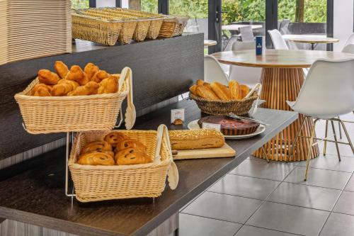 Φαγητό σε αυτό το ξενοδοχείο ή κάπου εκεί κοντά