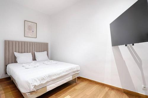 Concorde Saint Honore Apartment 1BR 4P