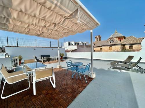Ático con gran terraza privada - CozyHomeSevilla8