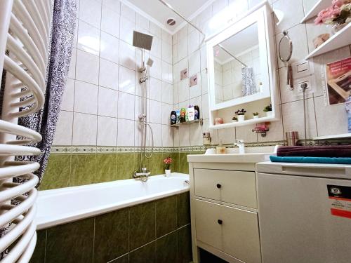Mariann's modern apartment in the city center 1074 Budapest, 68 Dohány utca kép - 3