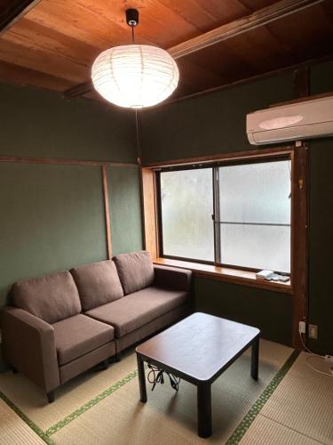 A seating area at ポートサイドSasebo藤原町