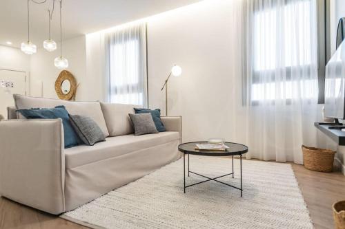 Enchanting and bright apartment Center by REMS photo 14