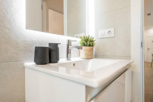 Enchanting and bright apartment Center by REMS photo 4