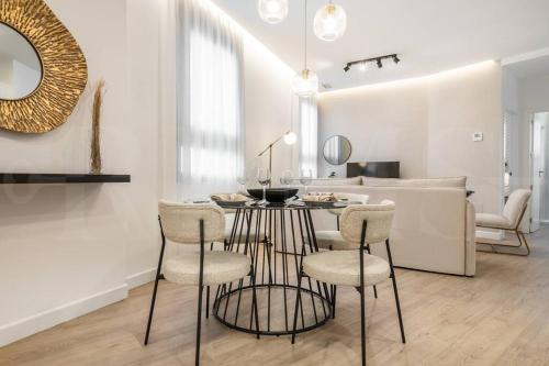 Enchanting and bright apartment Center by REMS photo 5
