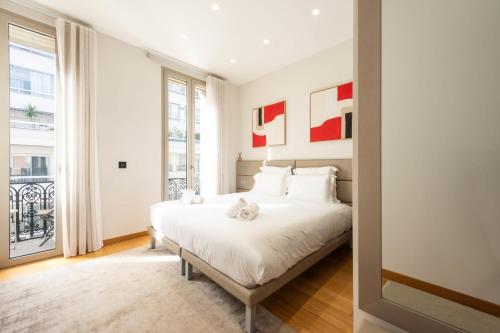 DUPLEX 145m Private Terrace and Elevator