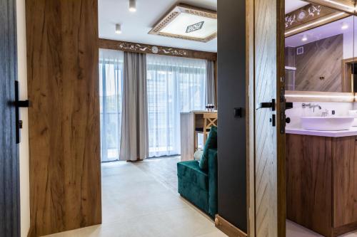 Bilik mandi di Oberconiówka Residence SPA - Mountain Base - Jaccuzi&Sauna
