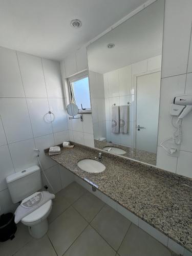 Bilik mandi di Hotel Cantareira