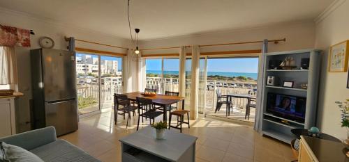 1C Praia Mar Sol - Casas & Papeis