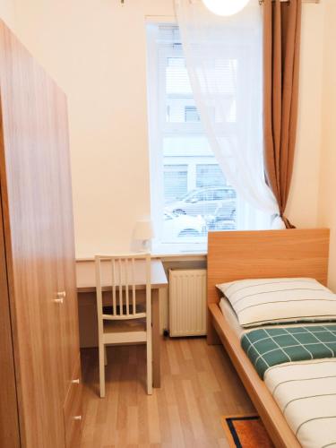 Favorit-Rooms Direkt Metro-U1 best connection to Centralstation and City-Center