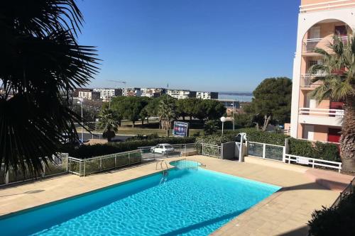 La Mascotte de Sète studio cabine Pking