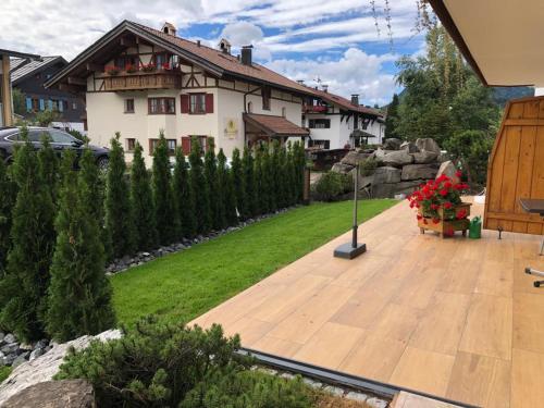 Κήπος έξω από το Landhaus Bauer