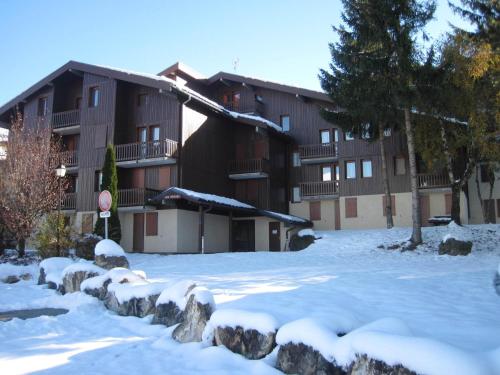 Appartement chaleureux près des pistes avec cheminée