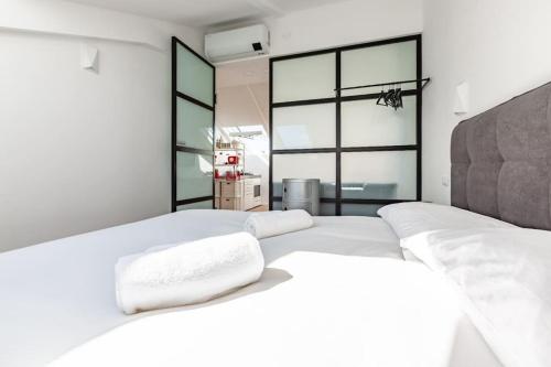 City Life Modern Design Apartment 10 mt da M Lilla