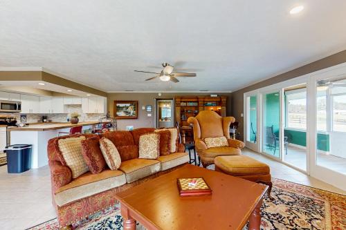 Χώρος καθιστικού στο Two Springs Farm Guesthouse A