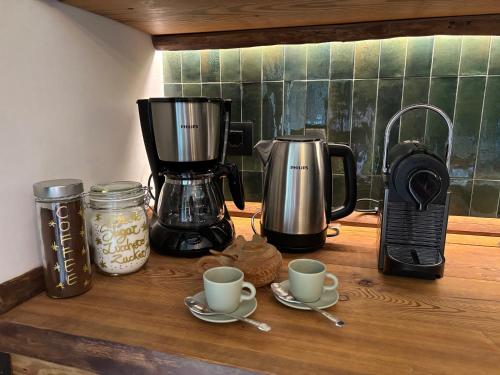 Παροχές για τσάι/καφέ στο Rifugio tra le stelle AV - cozy top floor terrace apt with mountain views