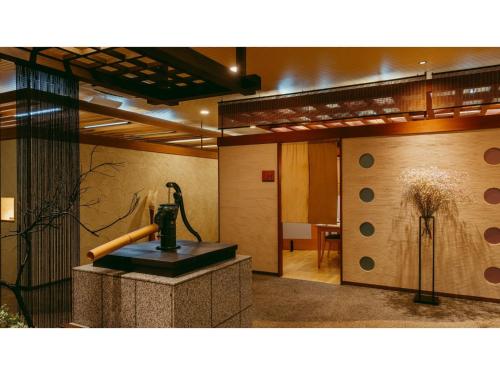 加賀市にあるTokigasane - Vacation STAY 21017vのロビー(テーブルと野球バット付)