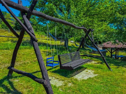 Κήπος έξω από το Zrubový Dom na samote - Chalet
